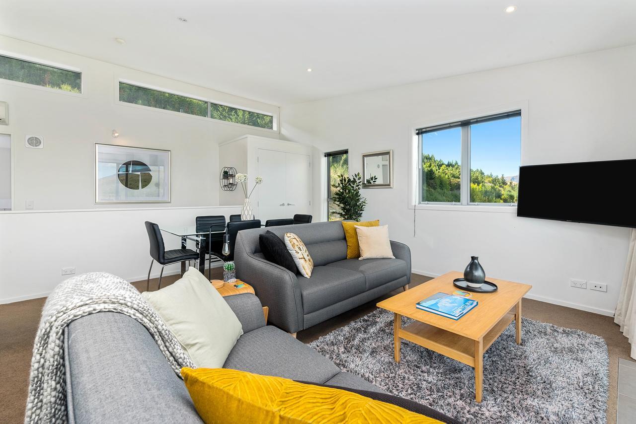 Contemporary Hilltop Abode Queenstown Buitenkant foto
