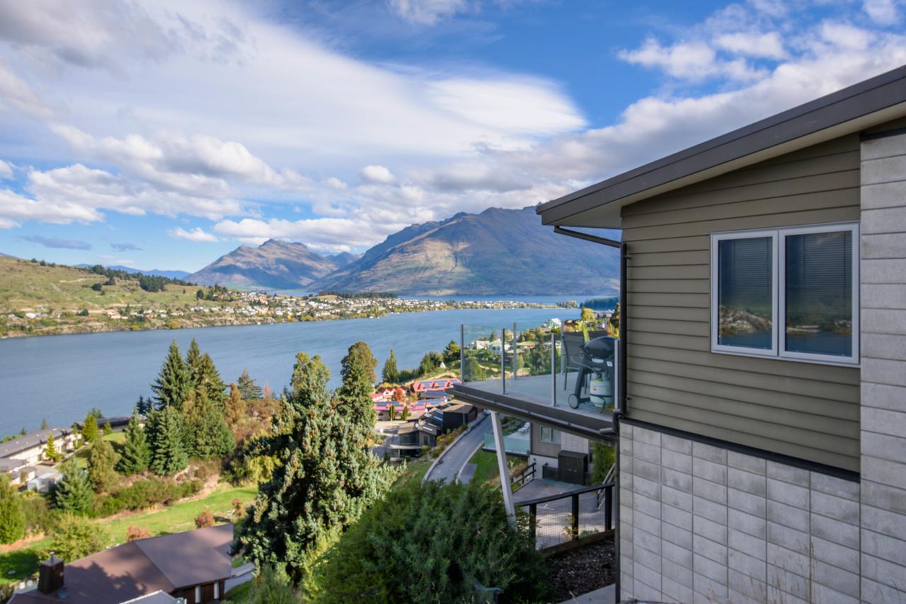 Contemporary Hilltop Abode Queenstown Buitenkant foto