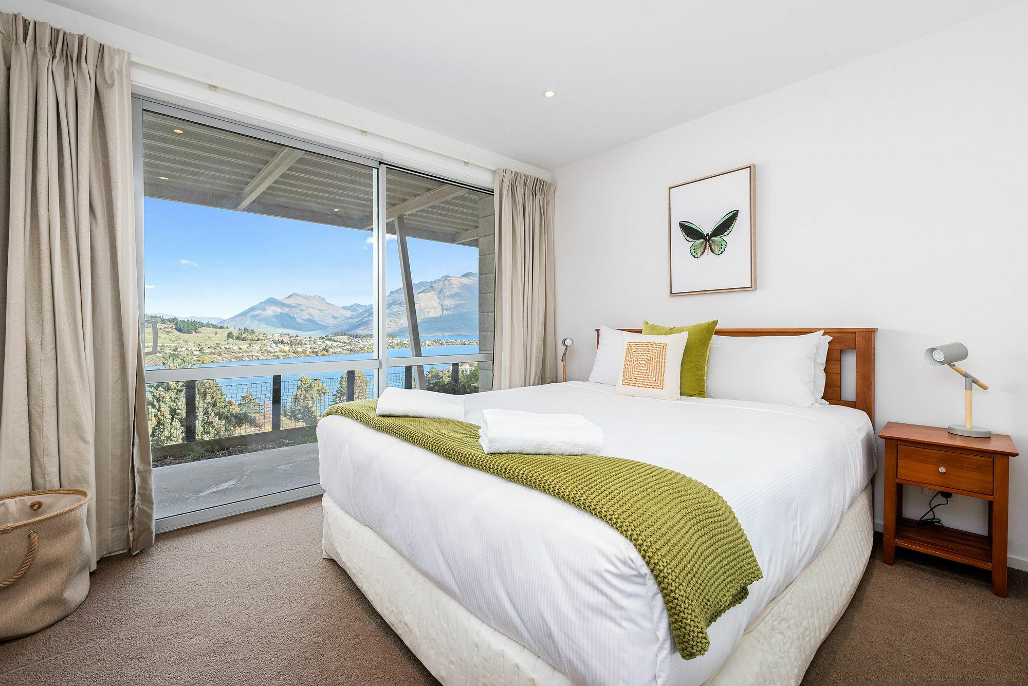 Contemporary Hilltop Abode Queenstown Buitenkant foto